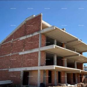 Poreč. Prodaja stana u modernoj novogradnji, Tar!