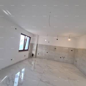 Poreč – stan na katu s vrtom