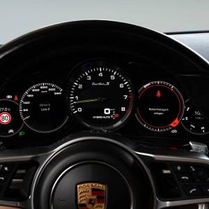 Porsche Panamera Turbo S e-Hybrid