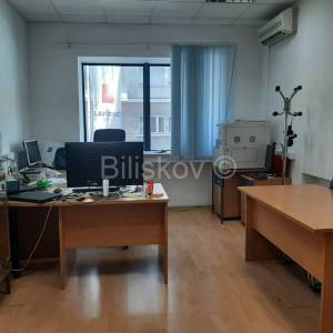 Poslovna zgrada uredi zakup Split Grad