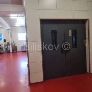 Poslovna zgrada zakup Muć