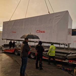 POSTAVLJANJE SHRINK WRAP FOLIJE ZA TRANSPORT, SKELE, GLISERE