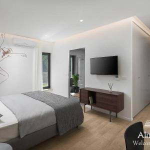 Predivna kuća s bazenom. Ližnjan.