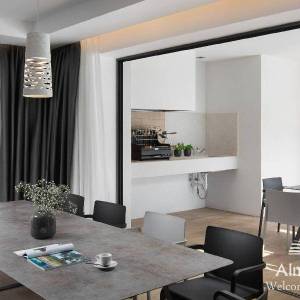 Predivna kuća s bazenom. Ližnjan.