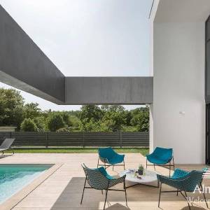 Predivna kuća s bazenom. Ližnjan.