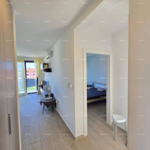 Prekrasan stan u Medulinu, 1000 m od mora - idealan za život na obali!