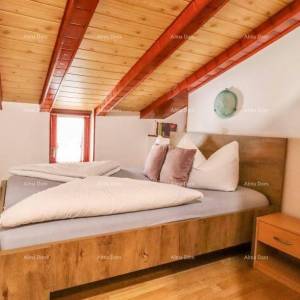 Prekrasan stan u Rovinju – 55 m², dvokatni, s pogledom na stari grad