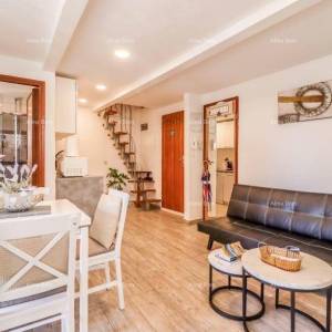 Prekrasan stan u Rovinju – 55 m², dvokatni, s pogledom na stari grad