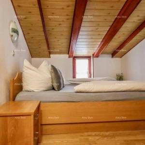 Prekrasan stan u Rovinju – 55 m², dvokatni, s pogledom na stari grad