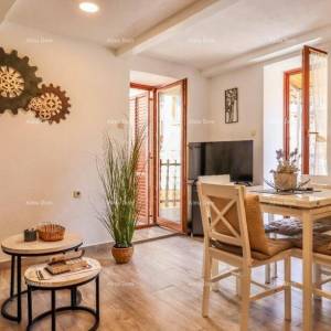 Prekrasan stan u Rovinju – 55 m², dvokatni, s pogledom na stari grad