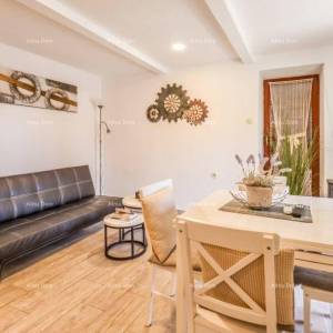 Prekrasan stan u Rovinju – 55 m², dvokatni, s pogledom na stari grad