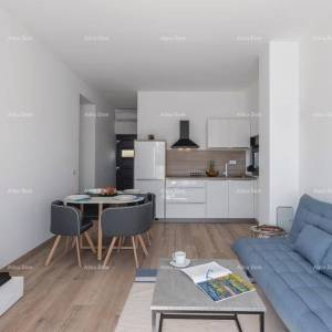 Prekrasna kuća na Velom Vrhu! 208 m2! PULA