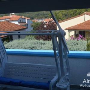 Prekrasna kuća u Banjolama sa vrtom iz snova!!!!