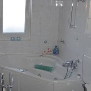 Prekrasna kuća u Banjolama sa vrtom iz snova!!!!