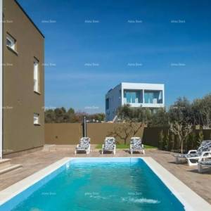 Prekrasna moderna kuća s pogledom na more- Fažana!