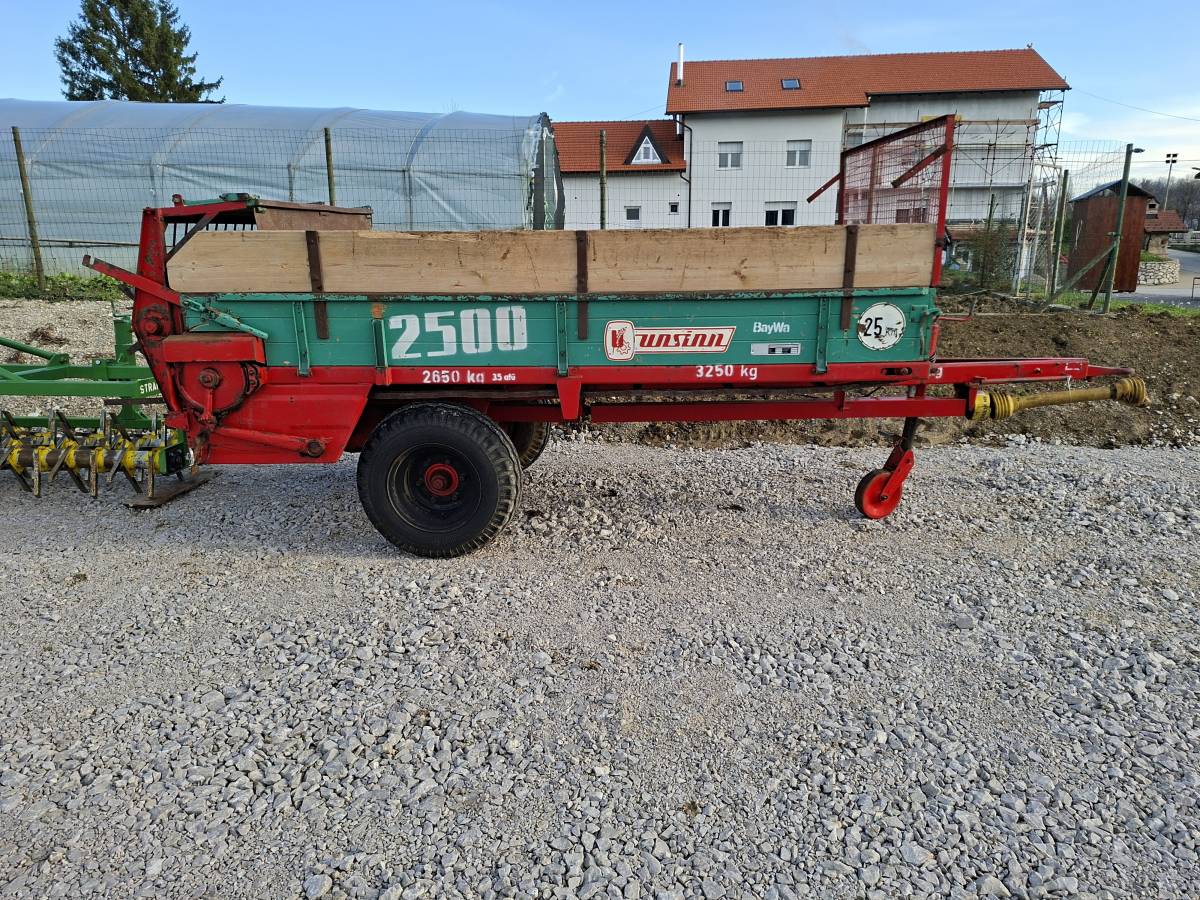 Prikolica za gnoj UNSINN