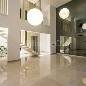 Primošten, luksuzna vila na mirnoj lokaciji, prodaja