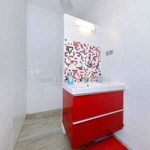 PRIVLAKA - LUKSUZNA KUĆA S BAZENOM - 300 m2