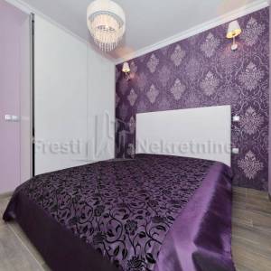 PRIVLAKA - LUKSUZNA KUĆA S BAZENOM - 300 m2