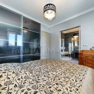 PRIVLAKA - LUKSUZNA KUĆA S BAZENOM - 300 m2