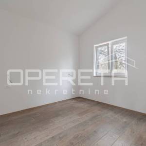 Prizemnica 70m2 s bazenom i dvorištem - Svetvinčenat