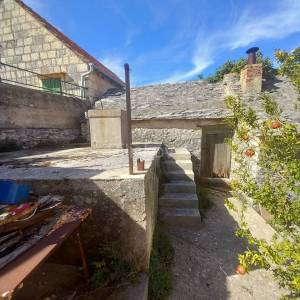 Prodaja, autentična, stara kamena kuća