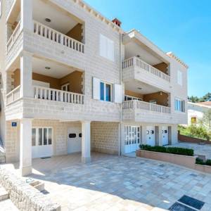 Prodaja, Blace, Dubrovačko-neretvanska, samostojeća kuća, 5 stanova