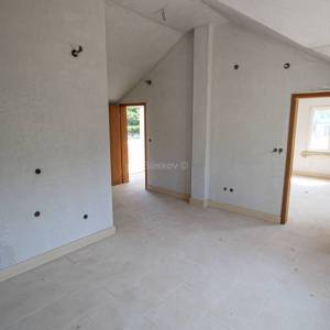 Prodaja, Brač, poslovno zemljište  između Postira i Pučišća