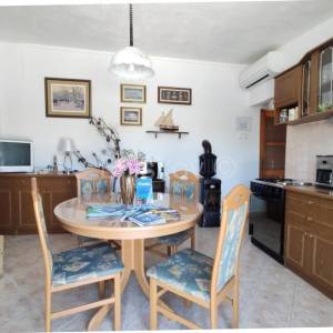 Prodaja, Brač, prvi red do mora, kuća, parcela cca. 580m2