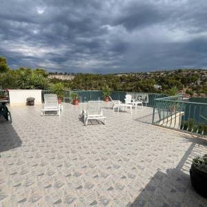 Prodaja, Brač, prvi red do mora, kuća, parcela cca. 580m2