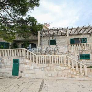 Prodaja, Brač, Sumartin, vila sa pogledom na more