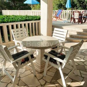 Prodaja, Brač, Supetar, prekrasna apartmanska kuća, 250m od mora 