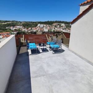 Prodaja, Brač, Sutivan, trosoban svijetao penthouse, pogled na more