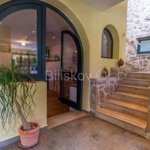 Prodaja, Cavtat, apartmanska vila sa bazenom