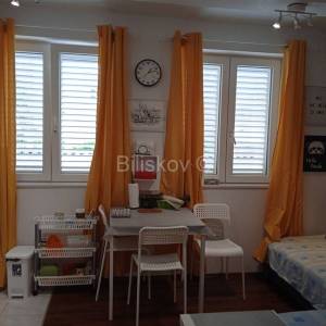 Prodaja, Cavtat, Zvekovica,simpatičan dvosobni stan, terasa, parking