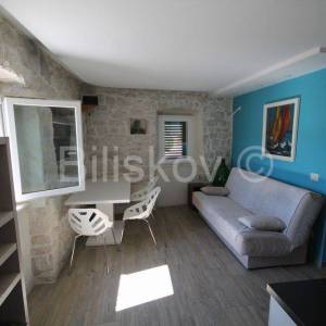 Prodaja, Čiovo, Slatine, kamena kuća s apartmanima