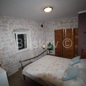 Prodaja, Čiovo, Slatine, kamena kuća s apartmanima