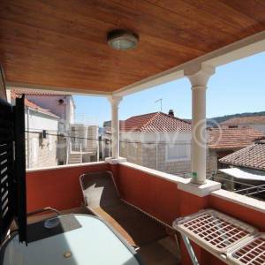 Prodaja, Čiovo, Slatine, kamena kuća s apartmanima