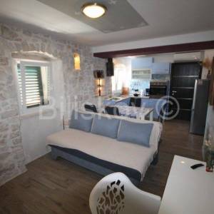 Prodaja, Čiovo, Slatine, kamena kuća s apartmanima