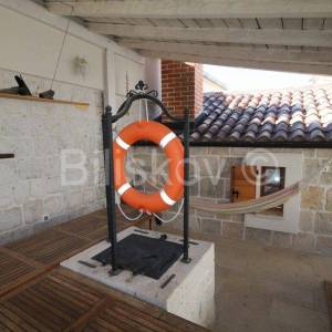 Prodaja, Čiovo, Slatine, kamena kuća s apartmanima