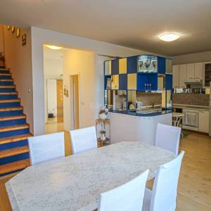 Prodaja, Čiovo, Slatine, vila sa apartmanima