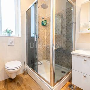 Prodaja, Donji grad, 4-soban stan, 3 apartmana, parking