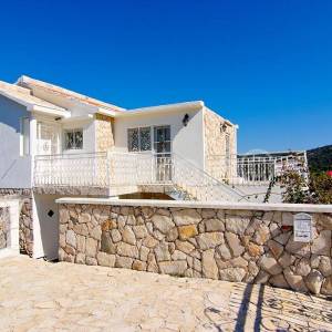 Prodaja, Drvenik Veliki, kuća sa pogledom na more