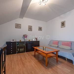 Prodaja, Dubec, samostojeća kuća, 5 stambenih jedinica, 6 VPM