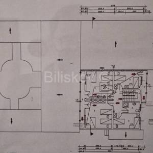 Prodaja, Dugo selo, troetažna poslovna zgrada, veliki parking, lift