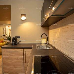 Prodaja - Elegantno uređen dvoetažni stan u staroj jezgri grada, Rovinj!