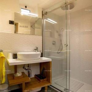 Prodaja - Elegantno uređen dvoetažni stan u staroj jezgri grada, Rovinj!