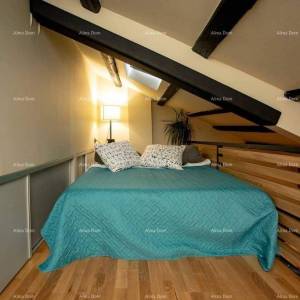 Prodaja - Elegantno uređen dvoetažni stan u staroj jezgri grada, Rovinj!