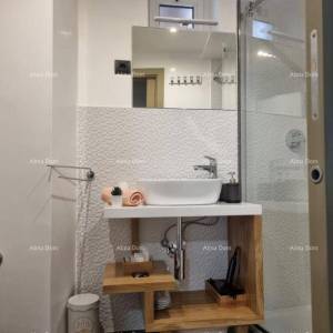 Prodaja - Elegantno uređen dvoetažni stan u staroj jezgri grada, Rovinj!