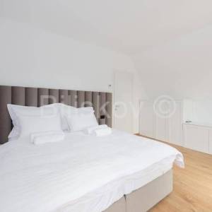 Prodaja, Gorski Kotar, Ravna gora, 5 samostojećih kuća, turizam